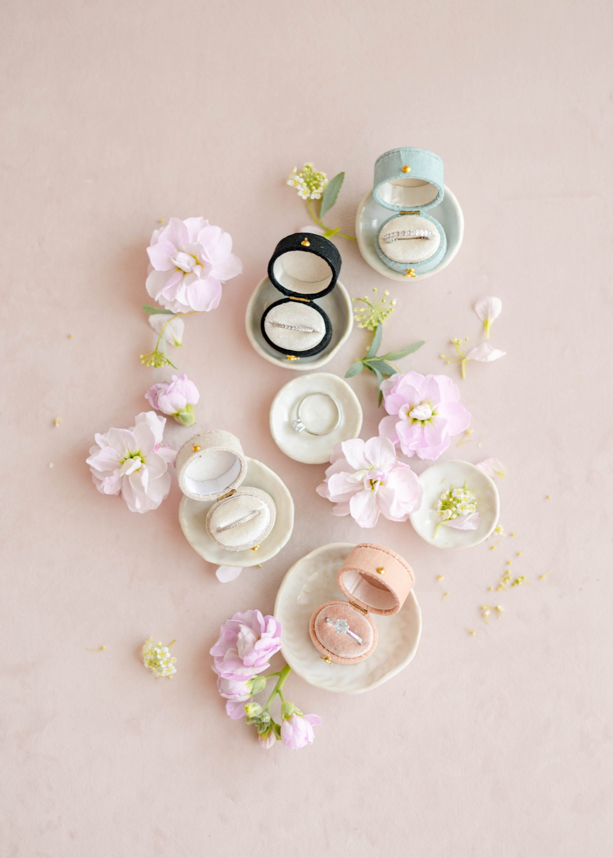 Julia Moli Petite Flatlay Plate Set