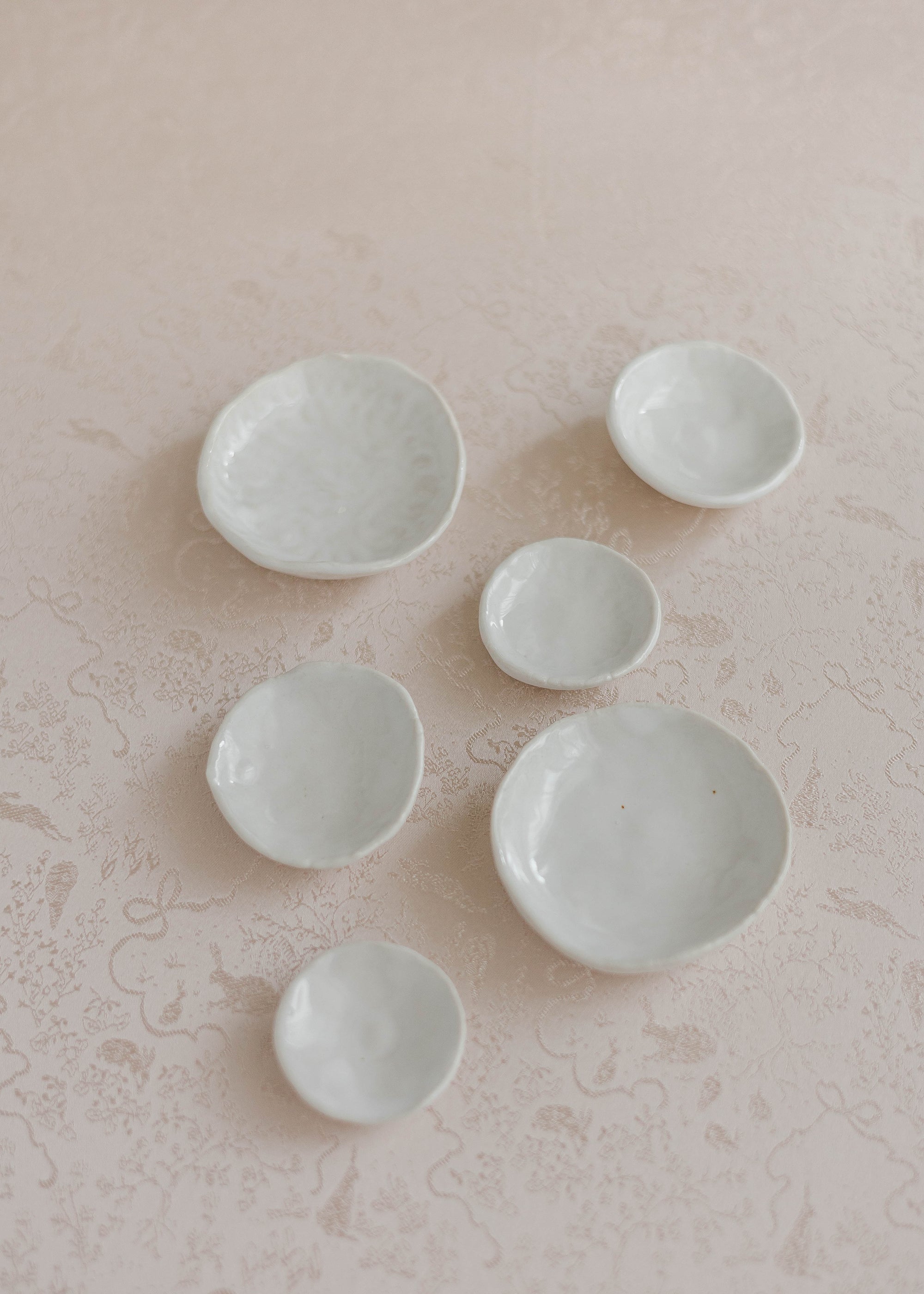 Julia Moli Petite Flatlay Plate Set
