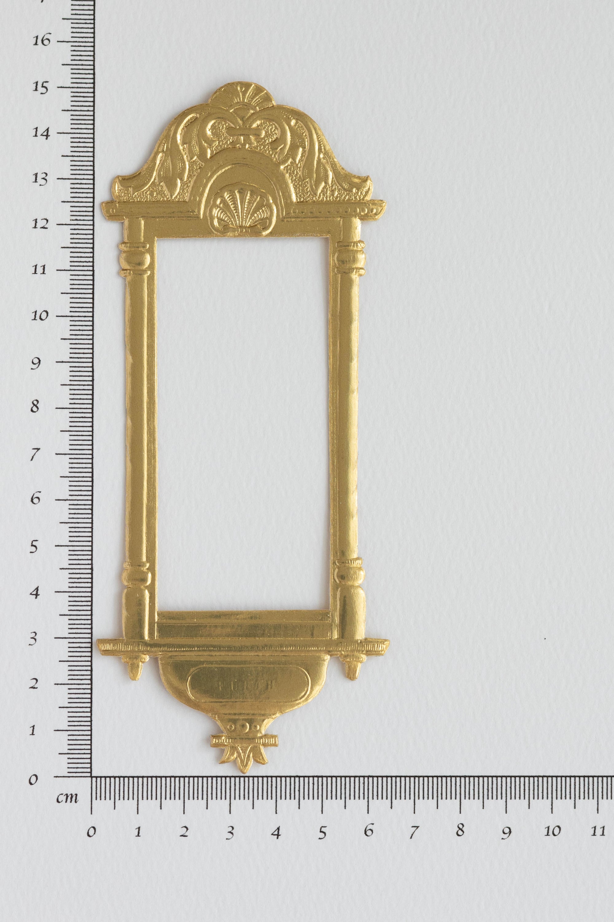 Ornate Frame, Dresden Trim