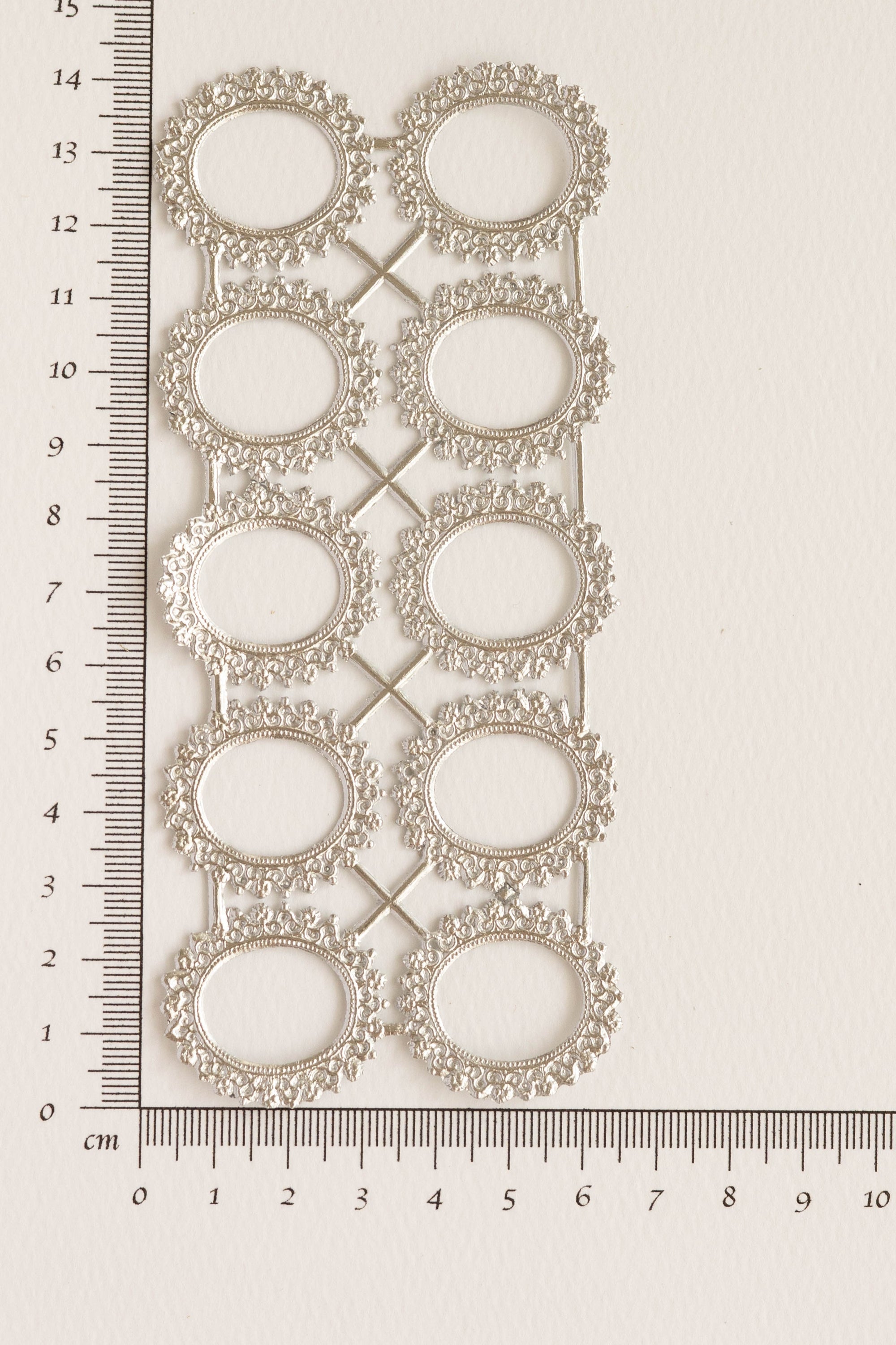 Oval Frame