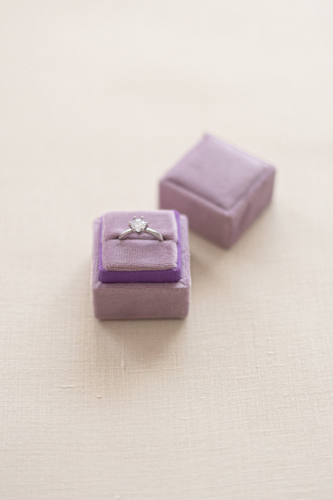 Velvet Ring Box(Single Square)：Lilac