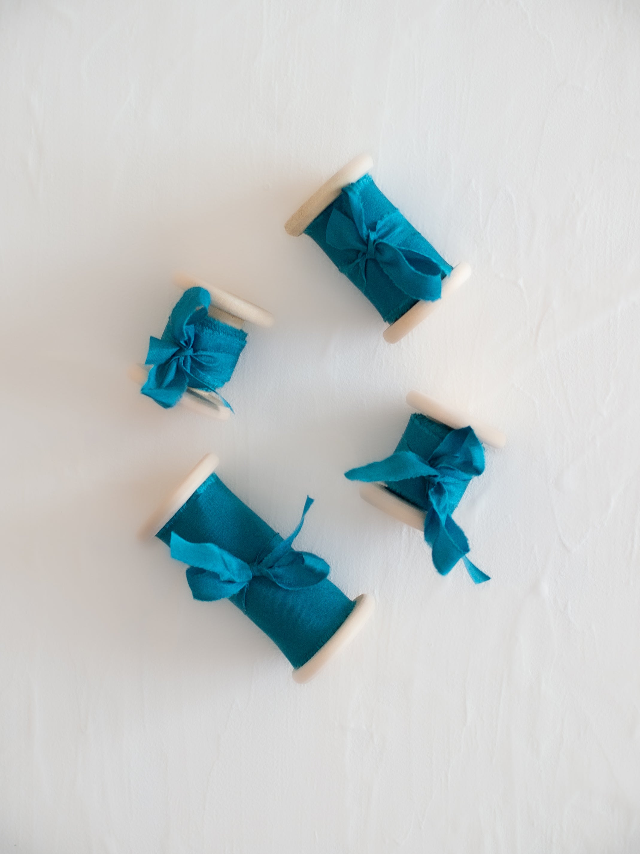 Silk Bow (シルクリボン) Silk Bow (シルクリボン)